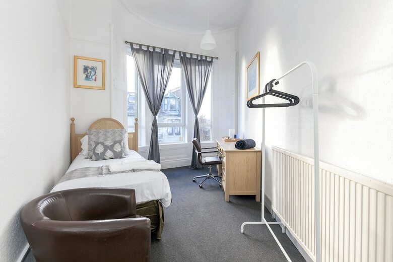 Hotel Oakshaw Guesthouse - Glasgow Airport