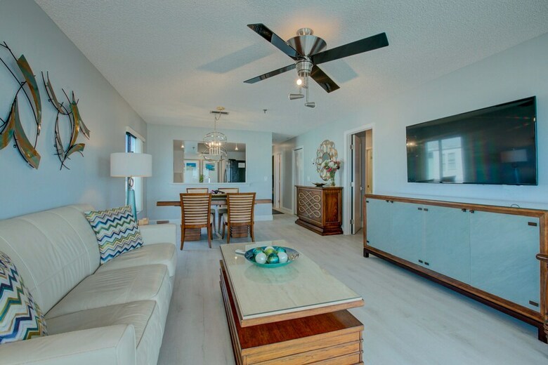 Beach Sands A 102 By Anna Maria