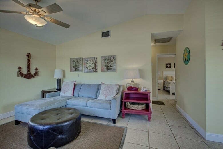Anna Maria Island Beach Castaway 1