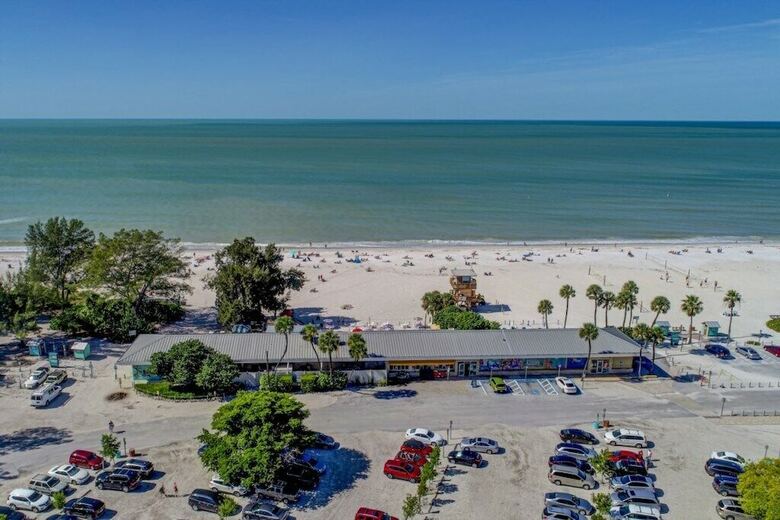 Anna Maria Island Beach Castaway 1