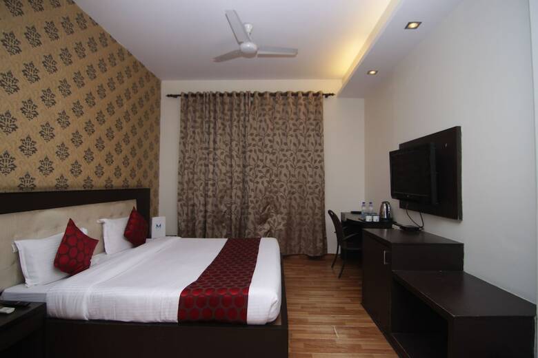 Hotel Mint Milestone Suites