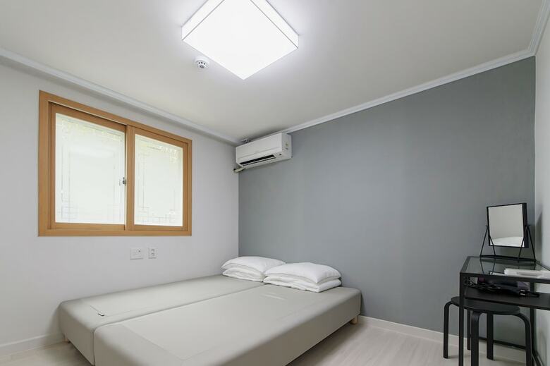 Hostal Until Stephen Chow Comes