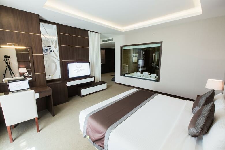 M?ong Thanh Grand Hoang Mai Hotel