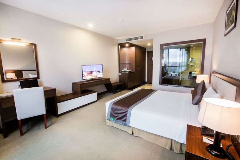 M?ong Thanh Grand Hoang Mai Hotel
