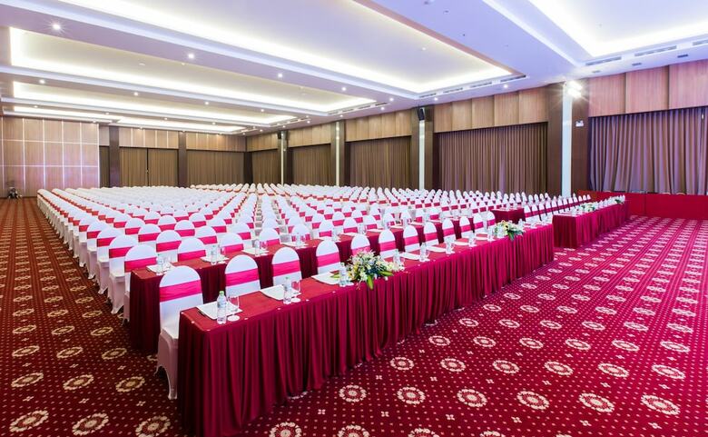 M?ong Thanh Grand Hoang Mai Hotel