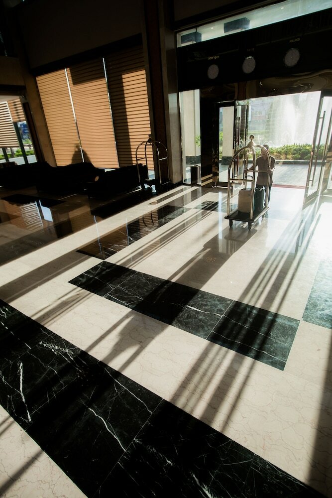 M?ong Thanh Grand Hoang Mai Hotel