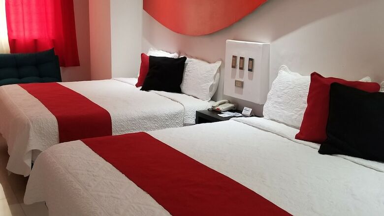 Hotel Dluxe & Suites