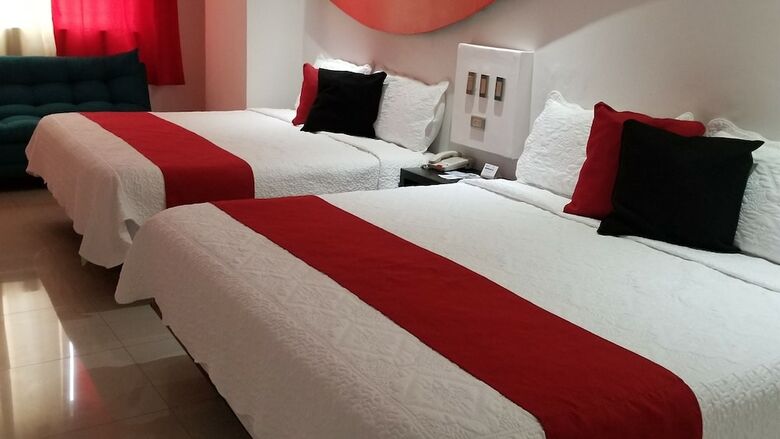 Hotel Dluxe & Suites