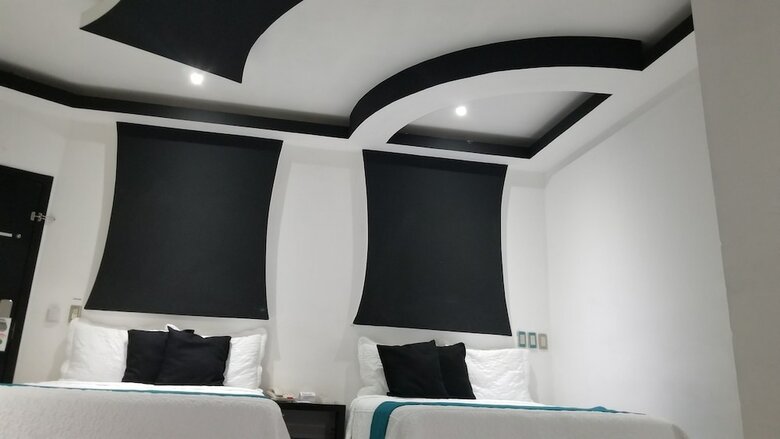 Hotel Dluxe & Suites