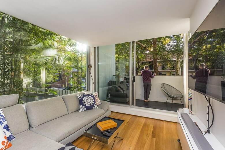 Two Storey Lux Apartment Near Cbd