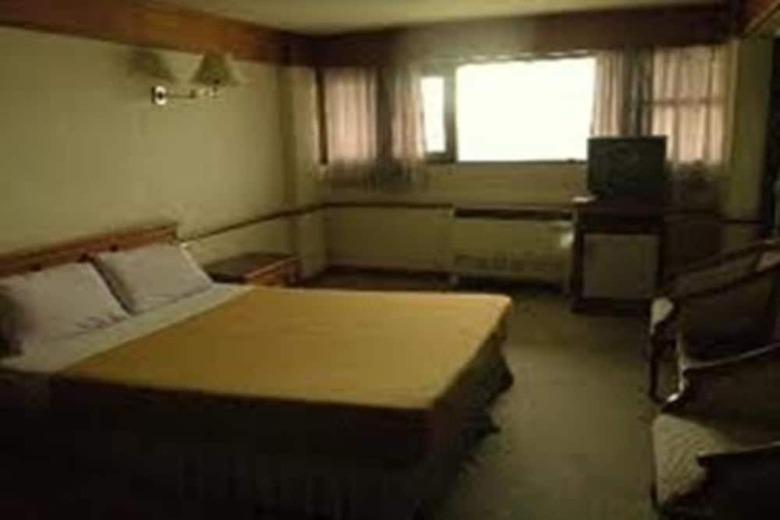 Sripatana Hotel