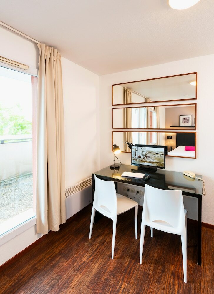 Residencia T�n�o Apparthotel Talence