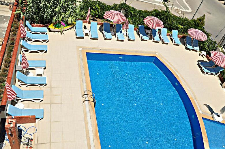 Ceren Family Suit Hotel