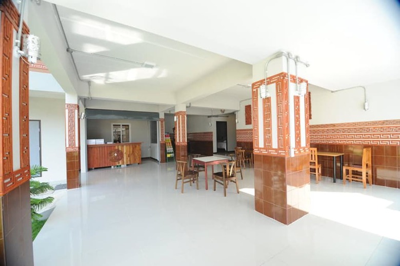 Hostal Pool Front Hostel