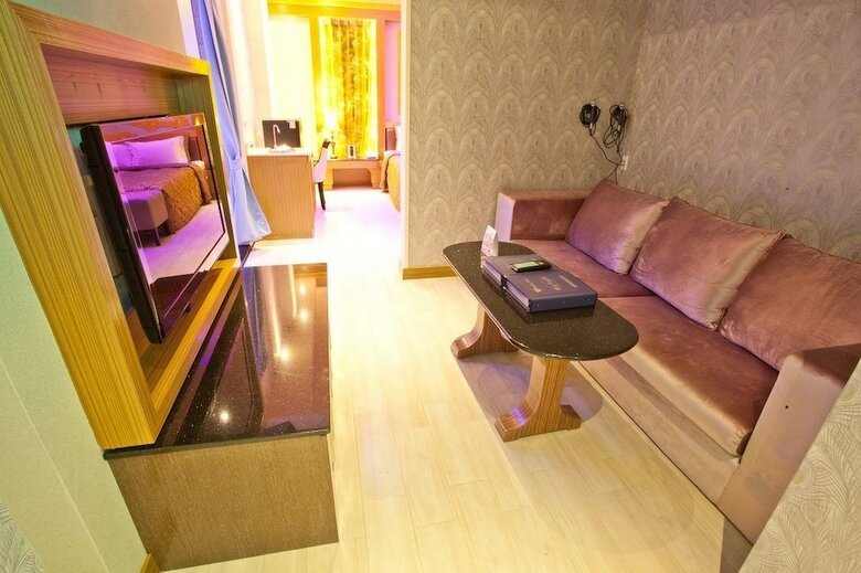 Wei Feng Exquisite Hotel Nanzi Branch