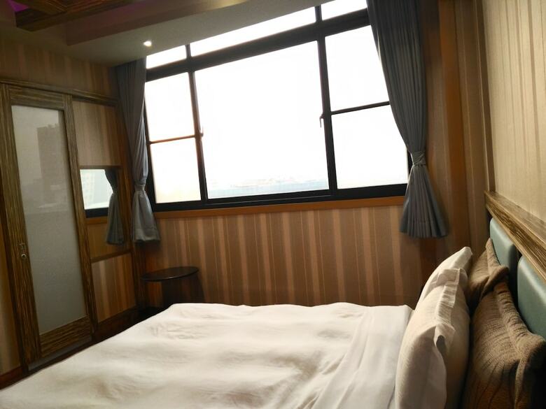 Wei Feng Exquisite Hotel Nanzi Branch