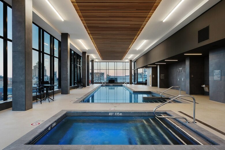 AC Hotel By Marriott Montreal Downtown