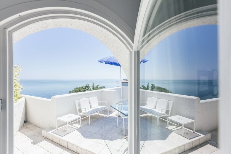 Villa Vignola Hotel & Restaurant