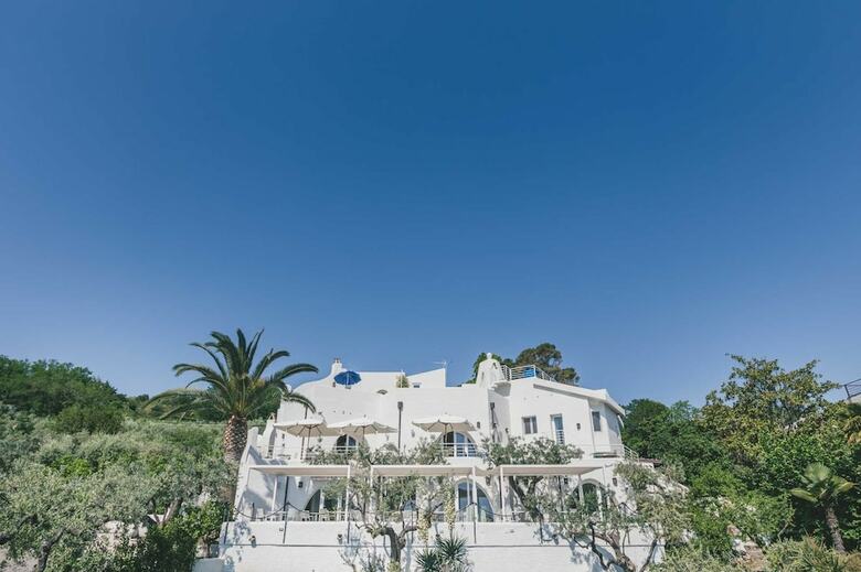 Villa Vignola Hotel & Restaurant