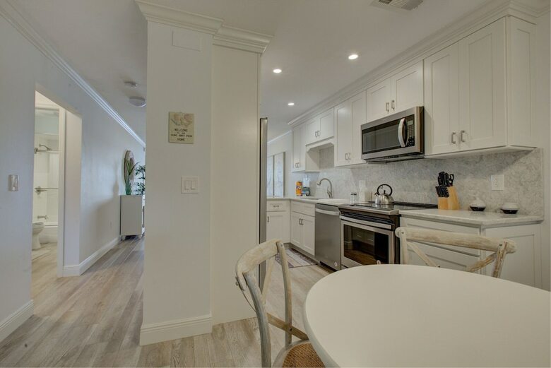 Beach Palms Unit 2b By Anna Maria