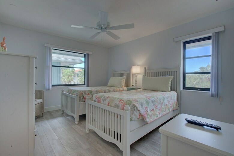 Beach Palms Unit 2b By Anna Maria