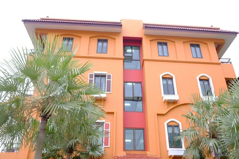 I-home Residence And Hotel