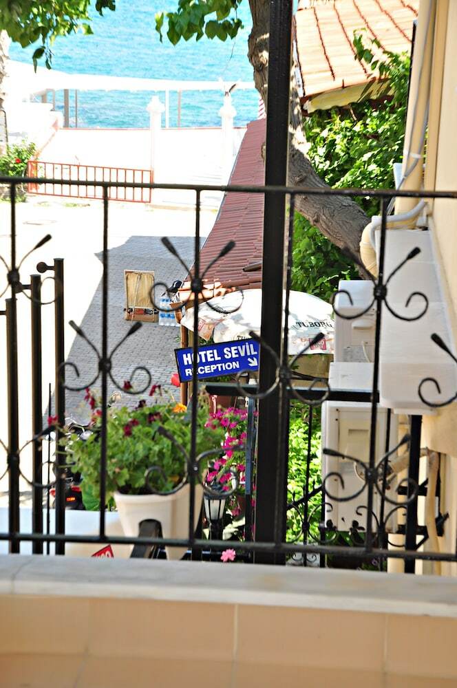 Sevil Hotel
