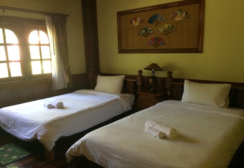 Hotel Himawari Restaurant & Cottage