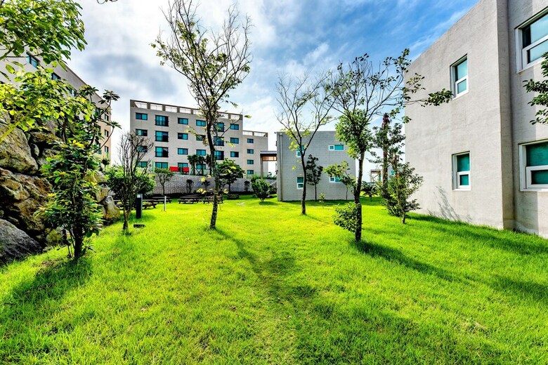 Jeju Jukwang Resort