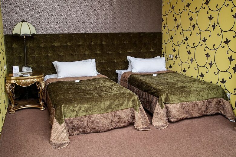 Hotel Lybid Plaza