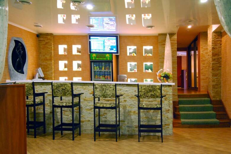Hotel Lybid Plaza