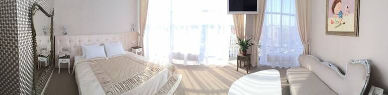 Hotel Lybid Plaza