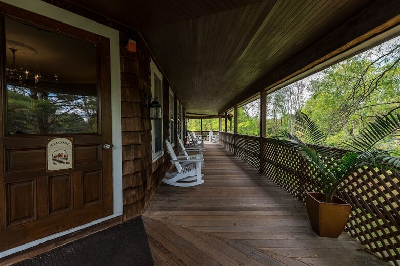 Hotel Interlaken Inn & Resort