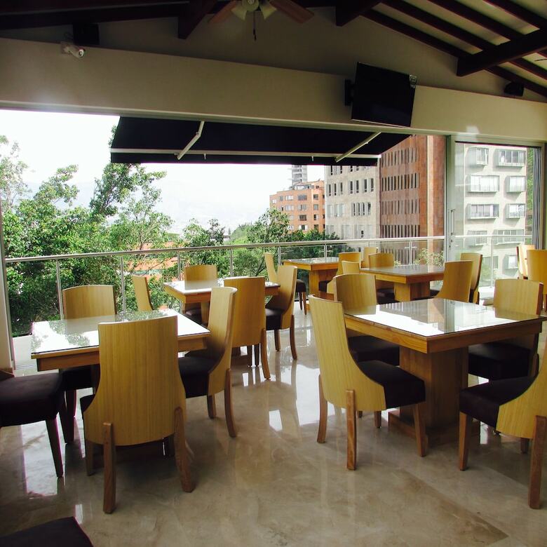 Hotel Madeiro