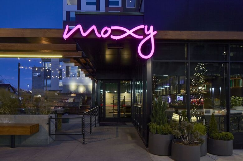 Hotel Moxy By Marriott Denver Cherry Creek
