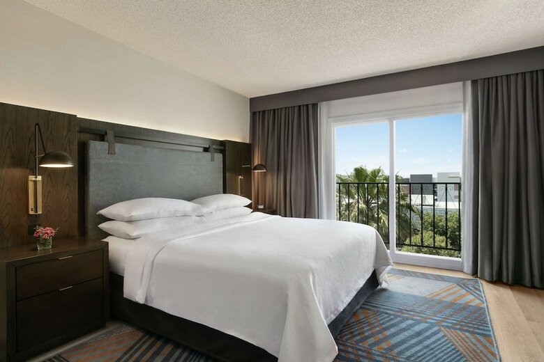Hotel Embassy Suites By Hilton, Los Angeles - Downey