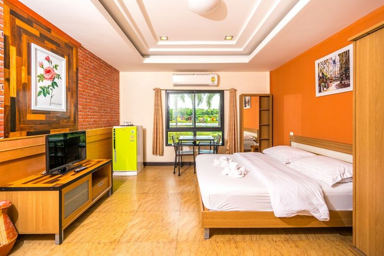 Hotel Prew Lom Chom Nam