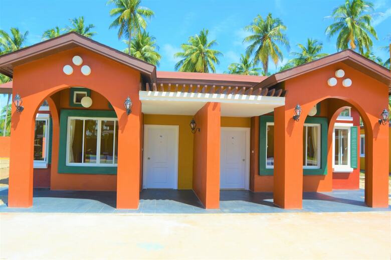 World Cat Hotel & Resort