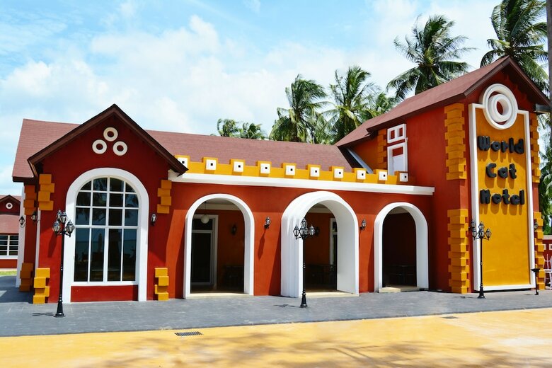 World Cat Hotel & Resort