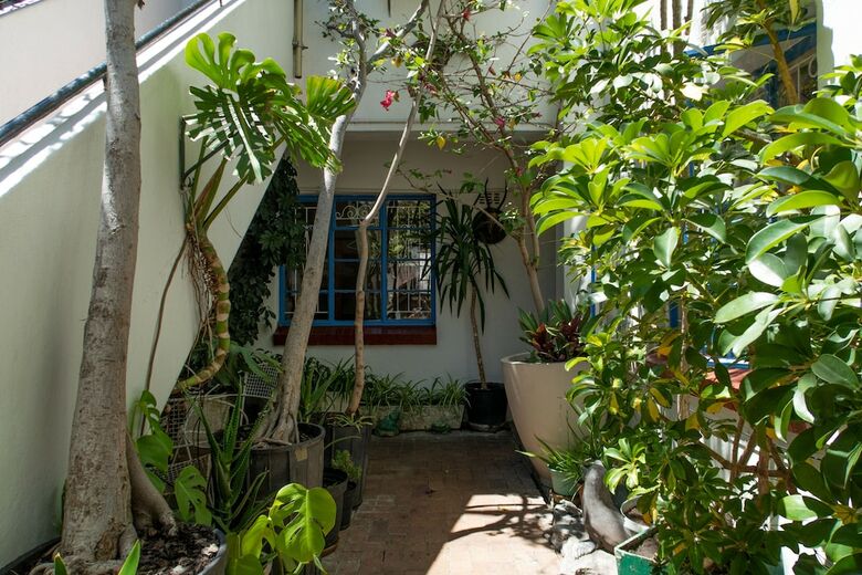 Hostal Long Street Backpackers