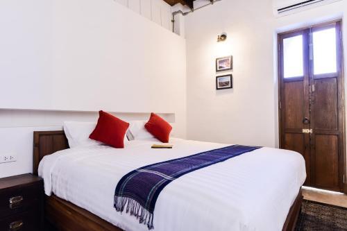 Hotel Neighbor Phuthon Boutique Hostel
