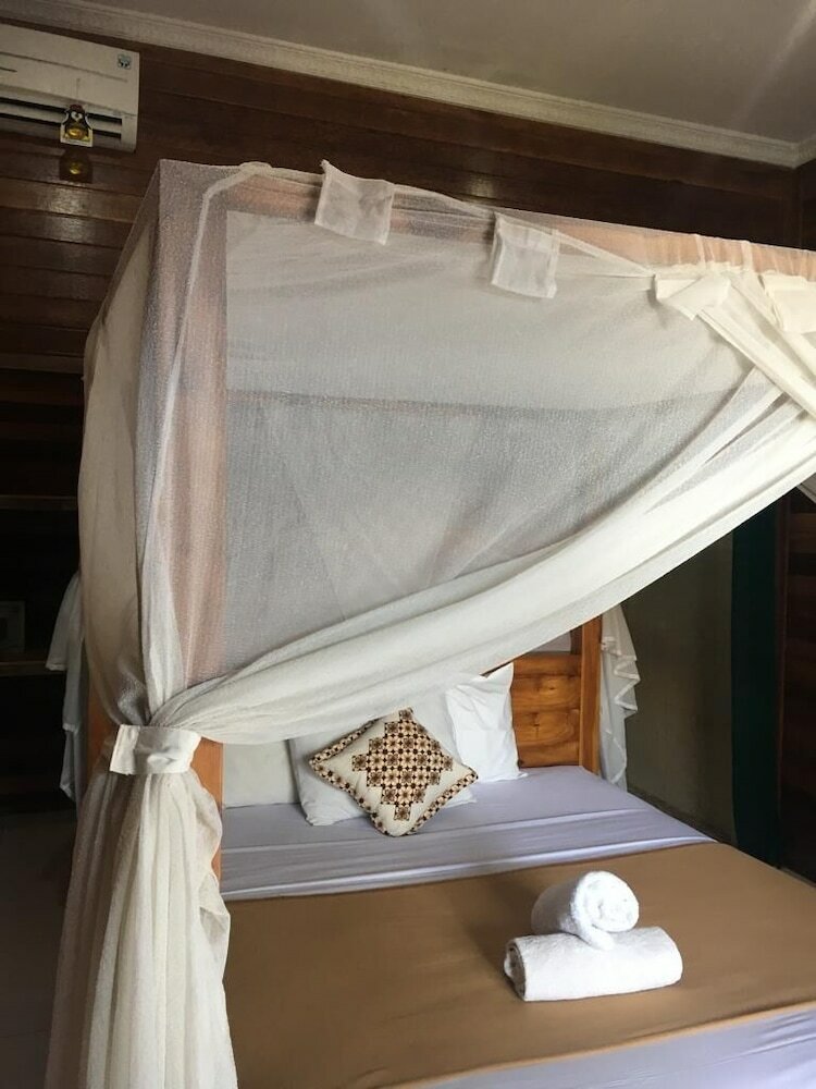 Hotel Linda Beach Resort
