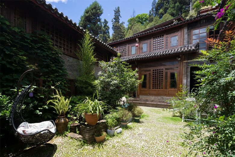 Posada Blossom Hill Inn Lijiang Springland