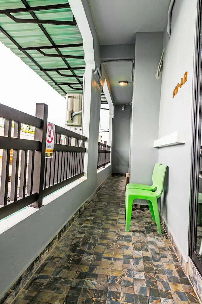 Hostal The Guest Hotel - Hostel