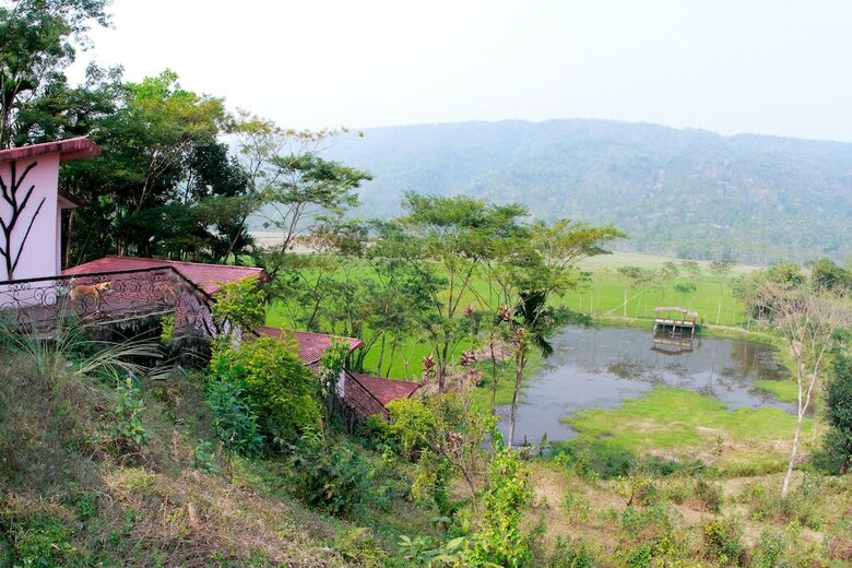 Hotel Jaintia Hill Resort