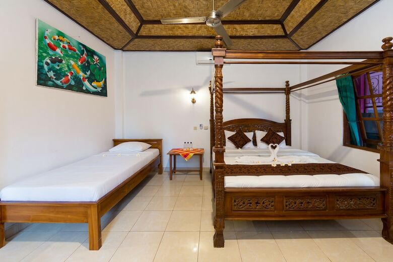 Bed & Breakfast Sayong House