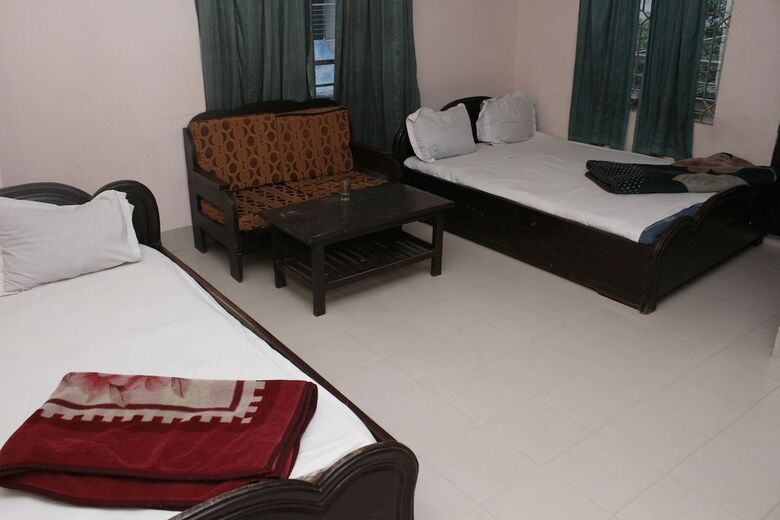 Hotel Beach Holiday Guest House