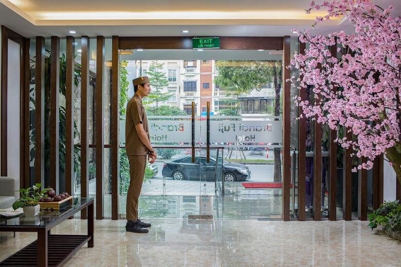 Brandi Fuji Hotel