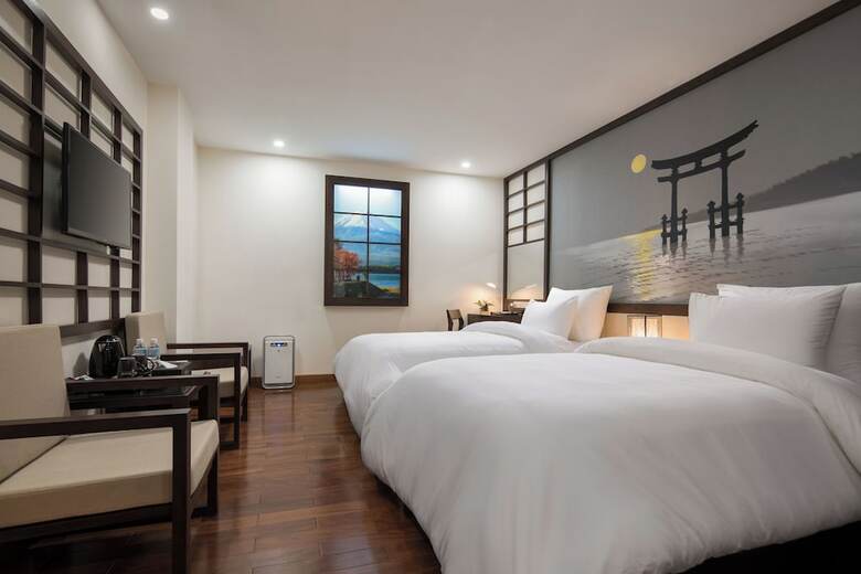 Brandi Fuji Hotel