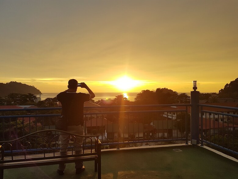 Mny Hotel & Resort